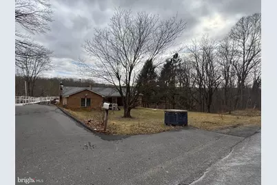 6395 Springfield Pike, Points, WV 25437 - Photo 1