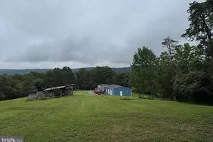 559 Tatonka Trl, Delray, WV 26714 - Photo 2