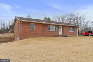 201 Rebel Hill Dr, Augusta, WV 26704 - Photo 2