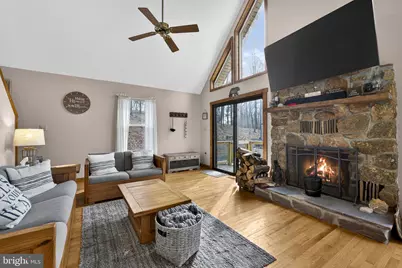 2368 Crossings View Road, Paw Paw, WV 25434 - Photo 6