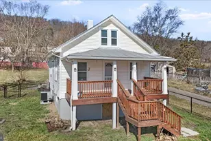 17 Turkey Hl Rd, Augusta, WV 26704 - Photo 4