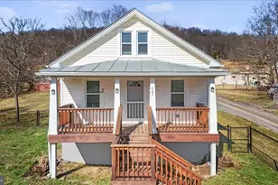 17 Turkey Hl Rd, Augusta, WV 26704 - Photo 1