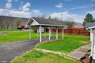 715 Charles St, Romney, WV 26757 - Photo 4