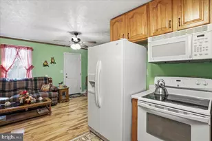 25 Fox Craft Ct, Green Spring, WV 26722 - Photo 12