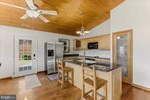 1054 River Bend Dr, Paw Paw, WV 25434 - Photo 36