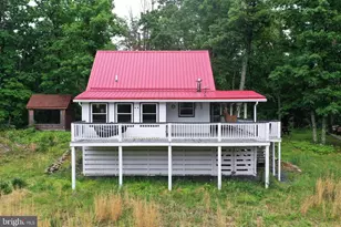 513 Cardinal Dr, Rio, WV 26755 - Photo 2