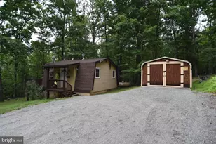 586 Cardinal View Rd, Paw Paw, WV 25434 - Photo 8