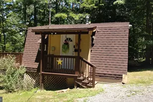 586 Cardinal View Rd, Paw Paw, WV 25434 - Photo 1