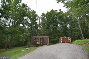 586 Cardinal View Rd, Paw Paw, WV 25434 - Photo 8