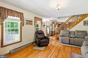 6180 Slanesville Pike Rd, Points, WV 25437 - Photo 10