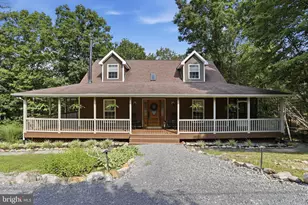 370 Hemlock Ct, Paw Paw, WV 25434 - Photo 2