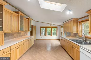 6426 Paw Paw Rd, Paw Paw, WV 25434 - Photo 4