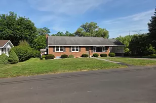 326 School St, Romney, WV 26757 - Photo 4