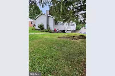 586 Central Avenue, Romney, WV 26757 - Photo 1