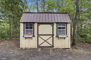 506 Strawberry Ln, Augusta, WV 26704 - Photo 42