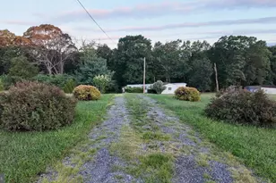 607 Feller Dr, Levels, WV 25431 - Photo 14