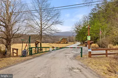 2368 Crossings View Road, Paw Paw, WV 25434 - Photo 58
