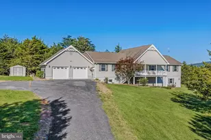 112 Monument Dr, Paw Paw, WV 25434 - Photo 2