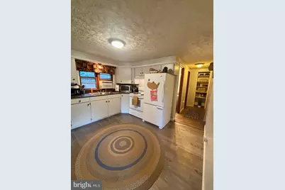 9139 Cumberland Road, Springfield, WV 26763 - Photo 10