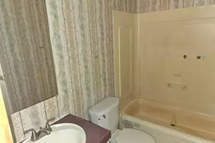 305 N River Run Blvd, Delray, WV 26714 - Photo 16