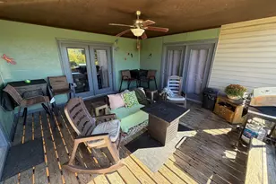 20 Hawley Ln, Springfield, WV 26763 - Photo 8