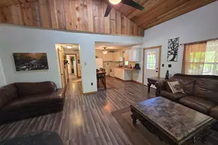 262 Shillingburg Ln, Springfield, WV 26763 - Photo 4