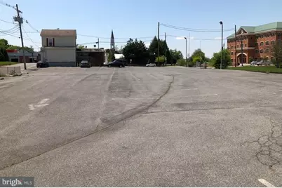 301 North George Street, Charles Town, WV 25414 - Photo 20