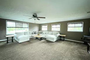 877 King Lear Dr, Charles Town, WV 25414 - Photo 12