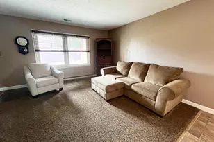 877 King Lear Dr, Charles Town, WV 25414 - Photo 8