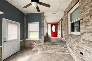 877 King Lear Dr, Charles Town, WV 25414 - Photo 4