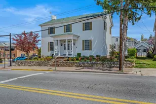 203 S George St., Charles Town, WV 25414 - Photo 2