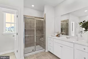 474 Mountain Laurel Blvd, Ranson, WV 25438 - Photo 18