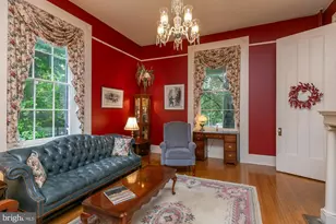 417 E Washington St, Charles Town, WV 25414 - Photo 36