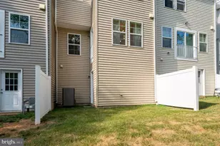 64 Tate Manor Dr, Charles Town, WV 25414 - Photo 10