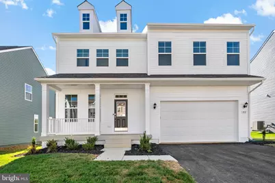 812 Lord Fairfax Street, Charles Town, WV 25414 - Photo 2