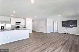 98 Saber Dr, Charles Town, WV 25414 - Photo 6