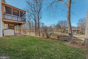 296 Kimberwicke Dr N, Charles Town, WV 25414 - Photo 54