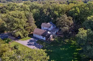 24 Potomac Ave, Shenandoah Junction, WV 25442 - Photo 2