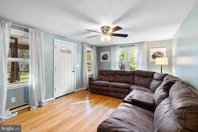 24 Potomac Avenue, Shenandoah Junction, WV 25442 - Photo 6