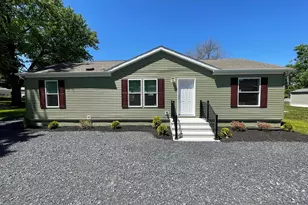 49 Jump Pl, Kearneysville, WV 25430 - Photo 1
