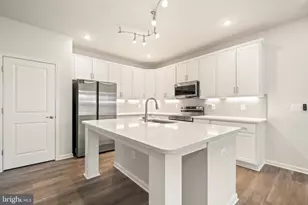 148 Huntwell West Blvd, Ranson, WV 25438 - Photo 18