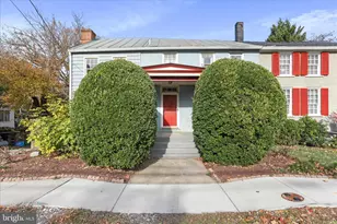 207 W High St, Shepherdstown, WV 25443 - Photo 2