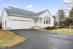23 Teakwood Ct, Harpers Ferry, WV 25425 - Photo 4