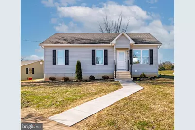 609 N Fairfax Boulevard, Ranson, WV 25438 - Photo 1