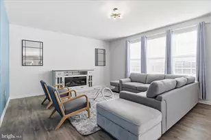 889 Barksdale Dr, Charles Town, WV 25414 - Photo 10