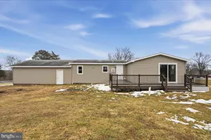 337 Cedar Dr, Kearneysville, WV 25430 - Photo 4