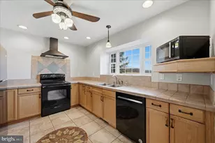 3093 Old Leetown Pike, Ranson, WV 25438 - Photo 10