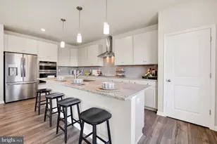 20 Frst Grv Ave, Ranson, WV 25438 - Photo 6