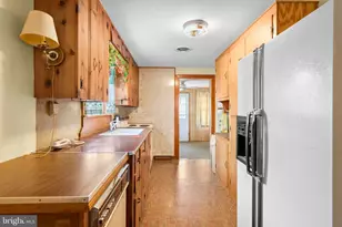 778 Kearneysville Pike, Kearneysville, WV 25430 - Photo 10