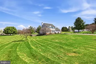 145 Maplewood Ct, Harpers Ferry, WV 25425 - Photo 1